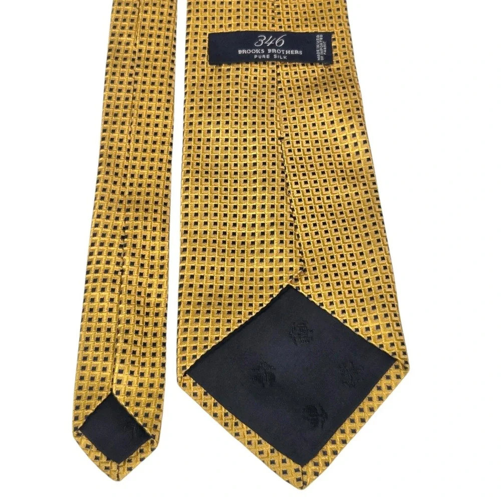 Brooks Brothers 346 Necktie Mens OS Gold Excellent Silk Geometric Square Pattern